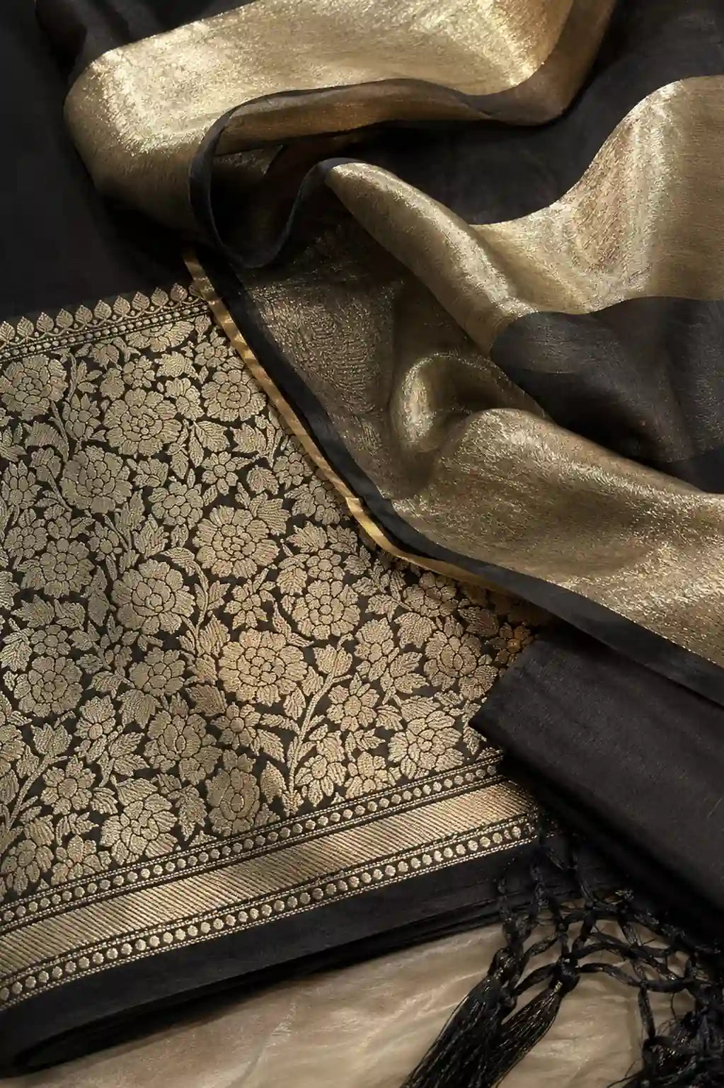 Black Siyah zari Banarasi suit set with zari weaving — back view, RITAURA